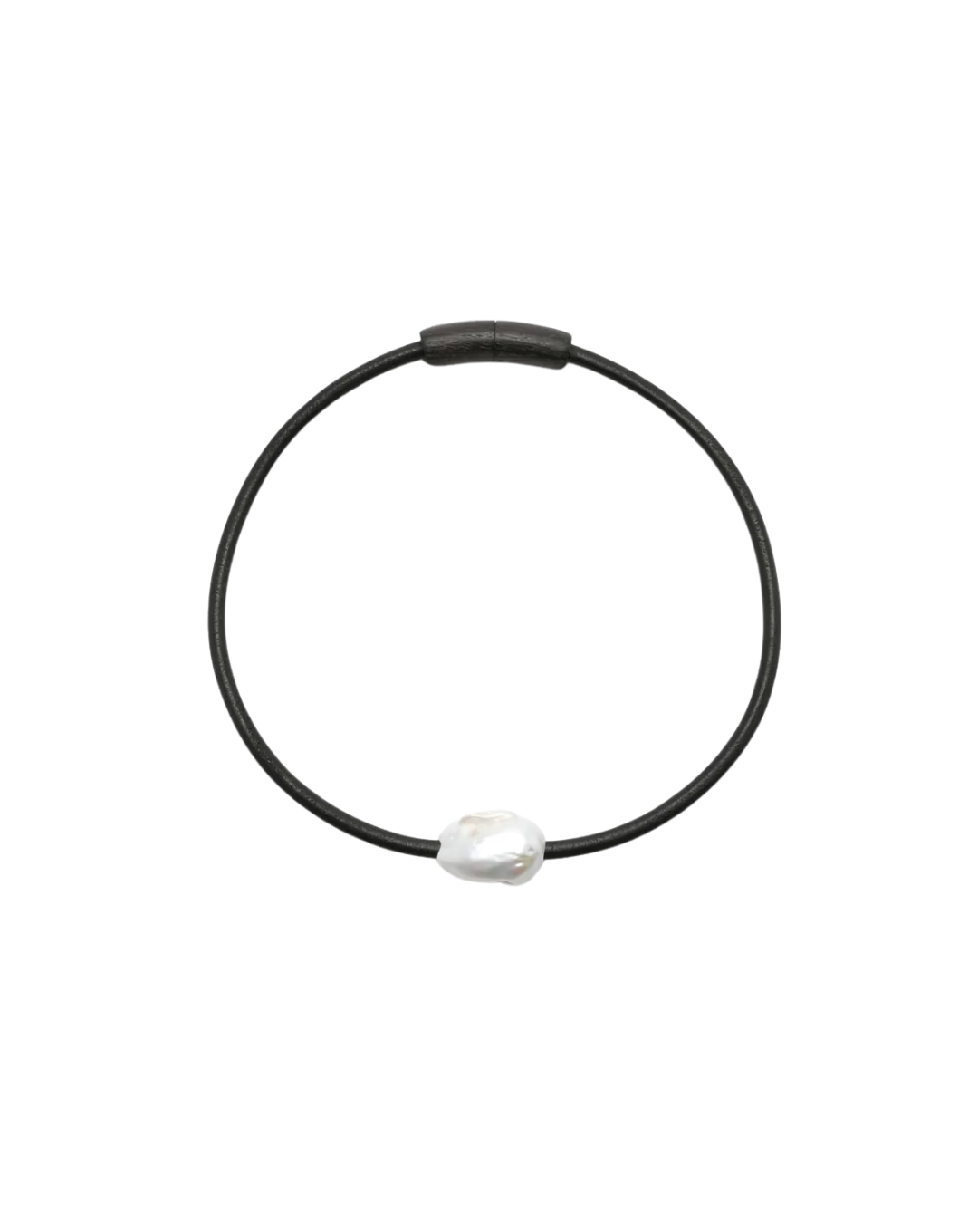 Lyséa Necklace: Leather, Baroque Pearl
